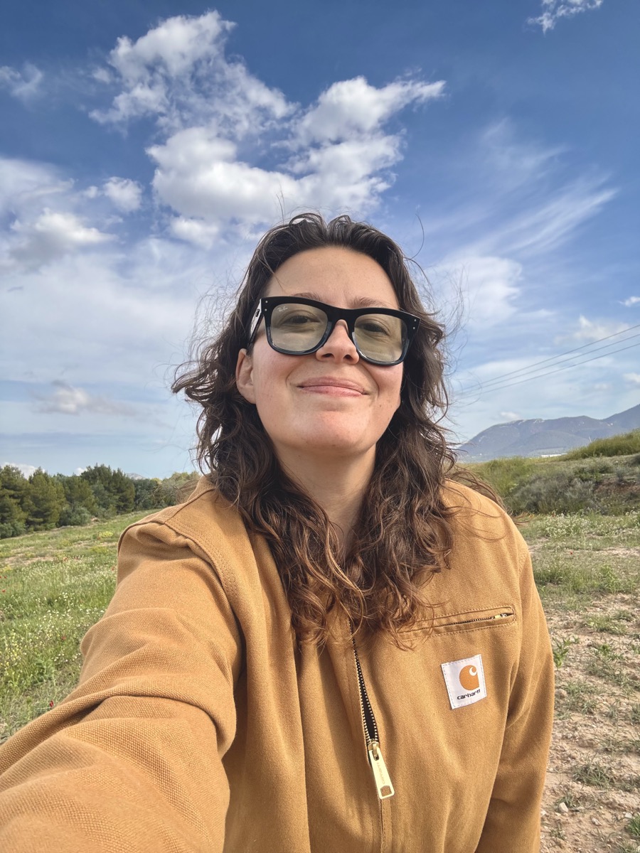 Cintia M. Thomas — Root Ads